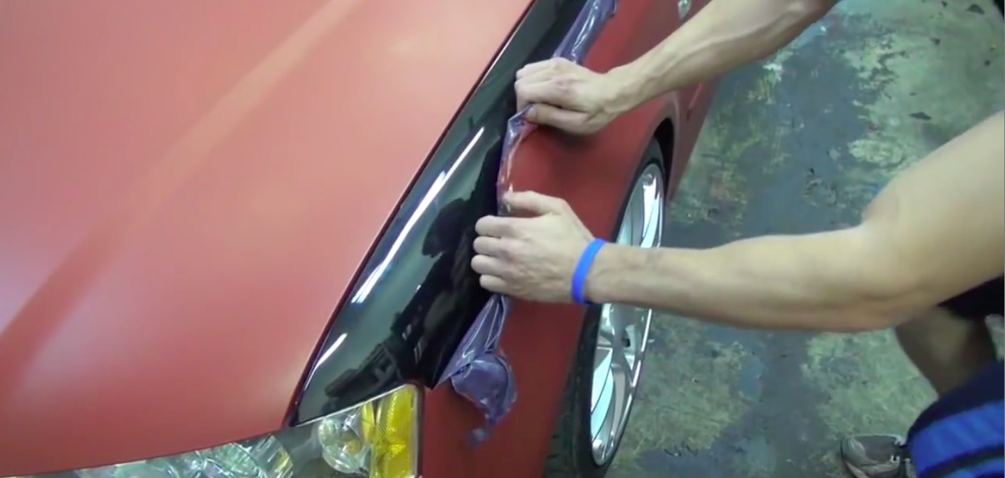 Удаление жидкой резины с автомобиля